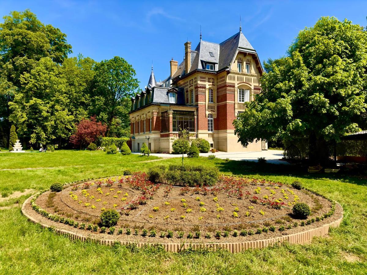 Château de Moliens Exterior foto